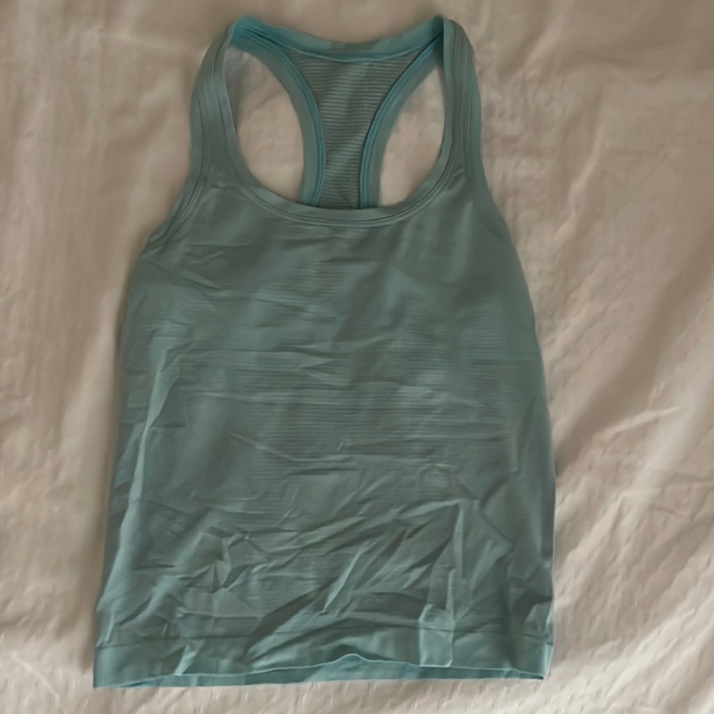 Lululemon cropped tank top